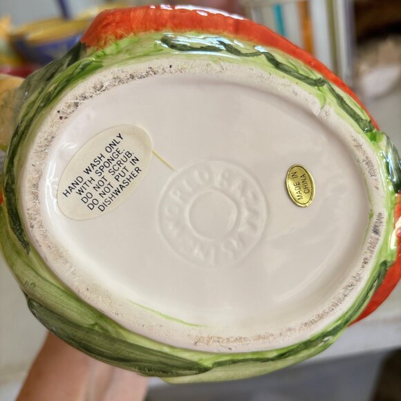 VINTAGE VEGETABLE TEA PICTURE WITH HANDLE DRINK SERVER - Picture 5 of 5